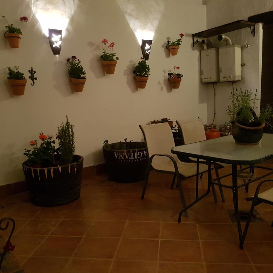 Homestay Casa Tres Aires *